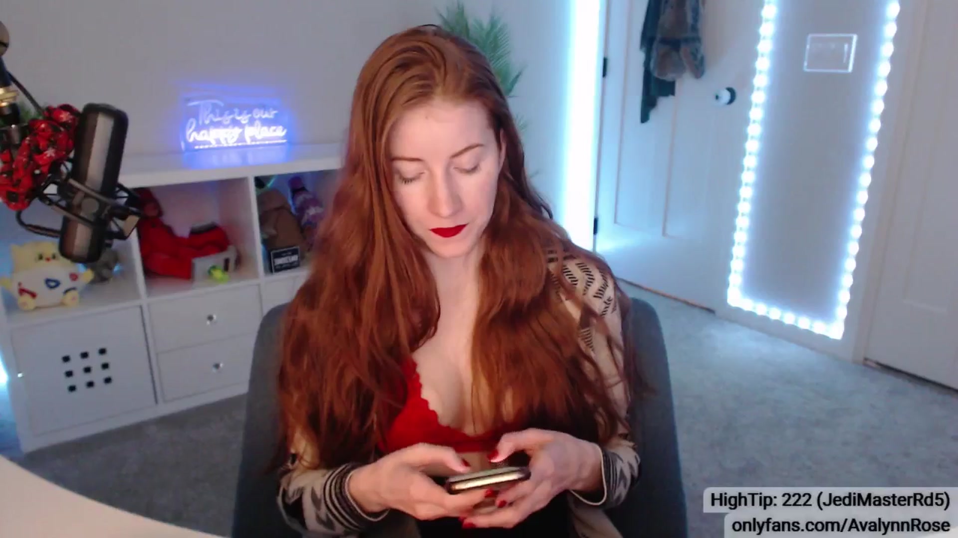 Gallery image thumbnail from AvalynnRose's myfreecams stream on, 01/12/2025, 23:34 image 20 of 20