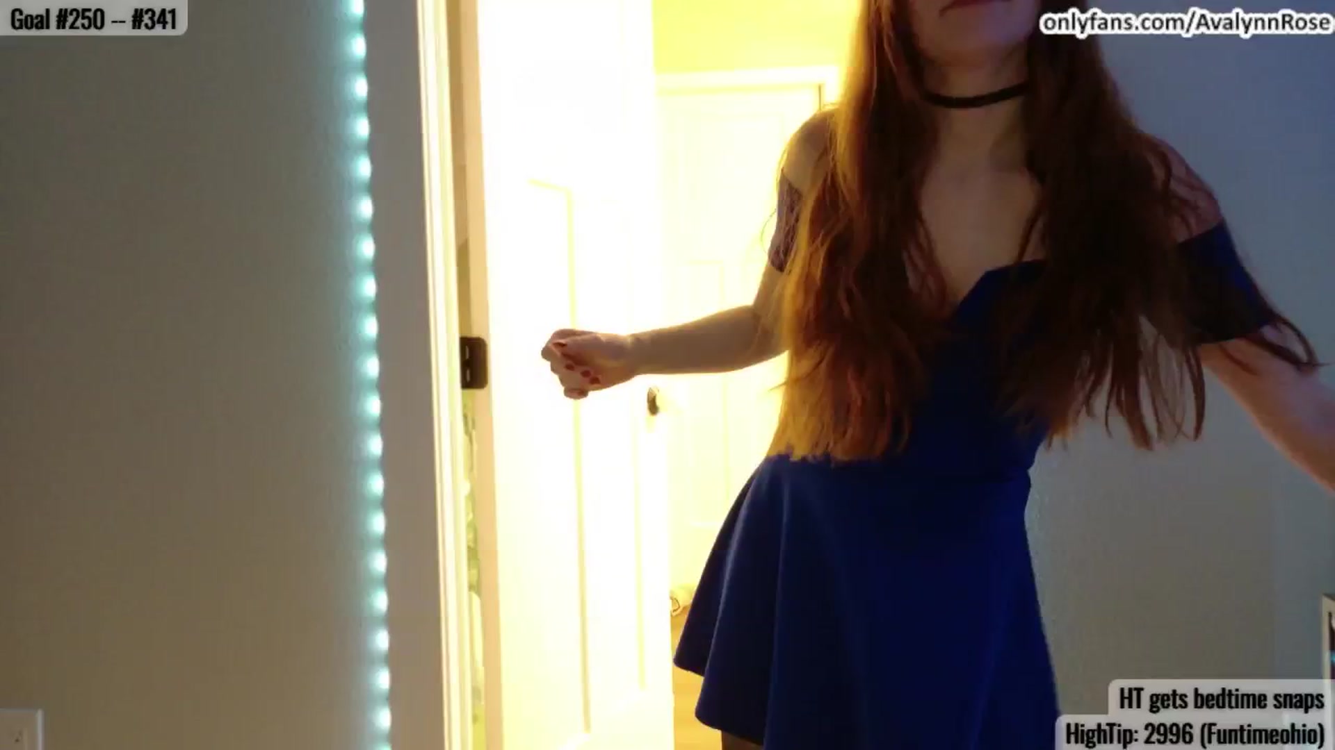 Gallery image thumbnail from AvalynnRose's myfreecams stream on, 02/17/2025, 02:24 image 10 of 20
