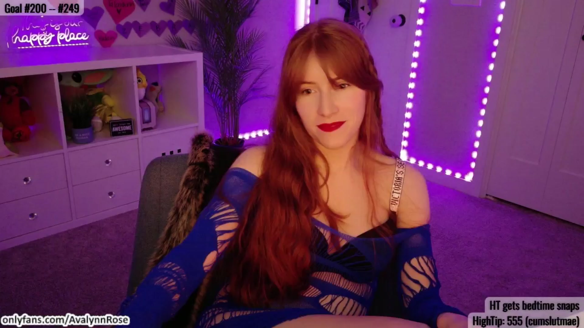 Gallery image thumbnail from AvalynnRose's myfreecams stream on, 02/22/2025, 05:45 image 17 of 20