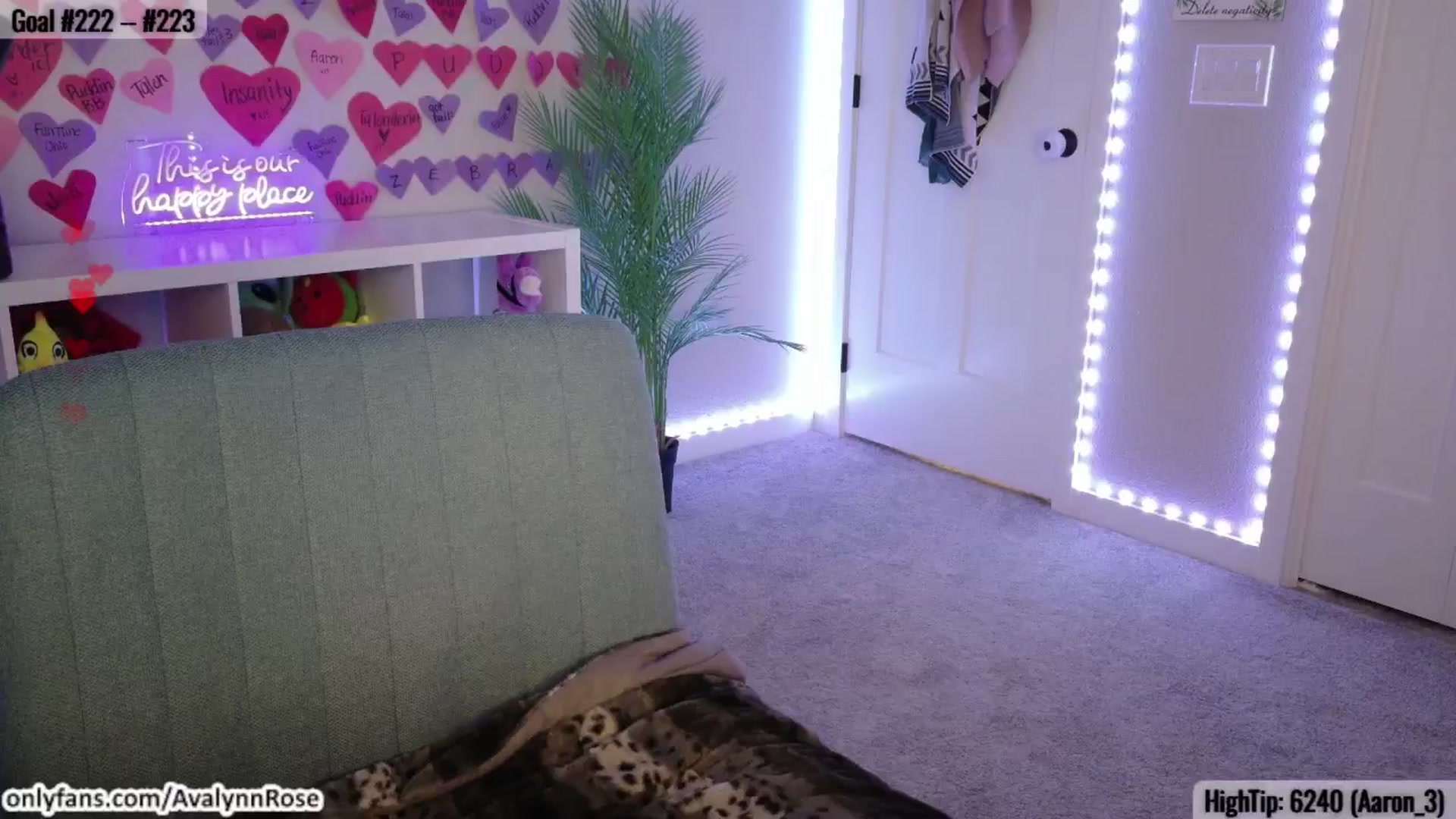 Gallery image thumbnail from AvalynnRose's myfreecams stream on, 02/23/2025, 06:19 image 5 of 20