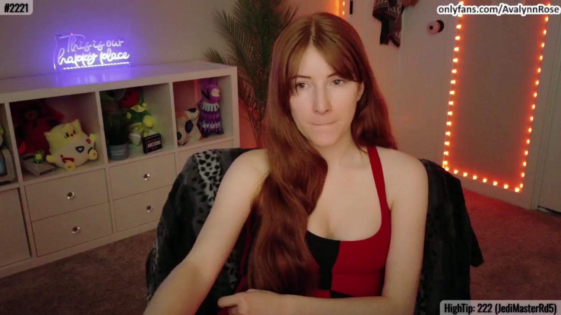 Gallery image thumbnail from AvalynnRose's myfreecams stream on, 03/03/2025, 04:08 image 19 of 20
