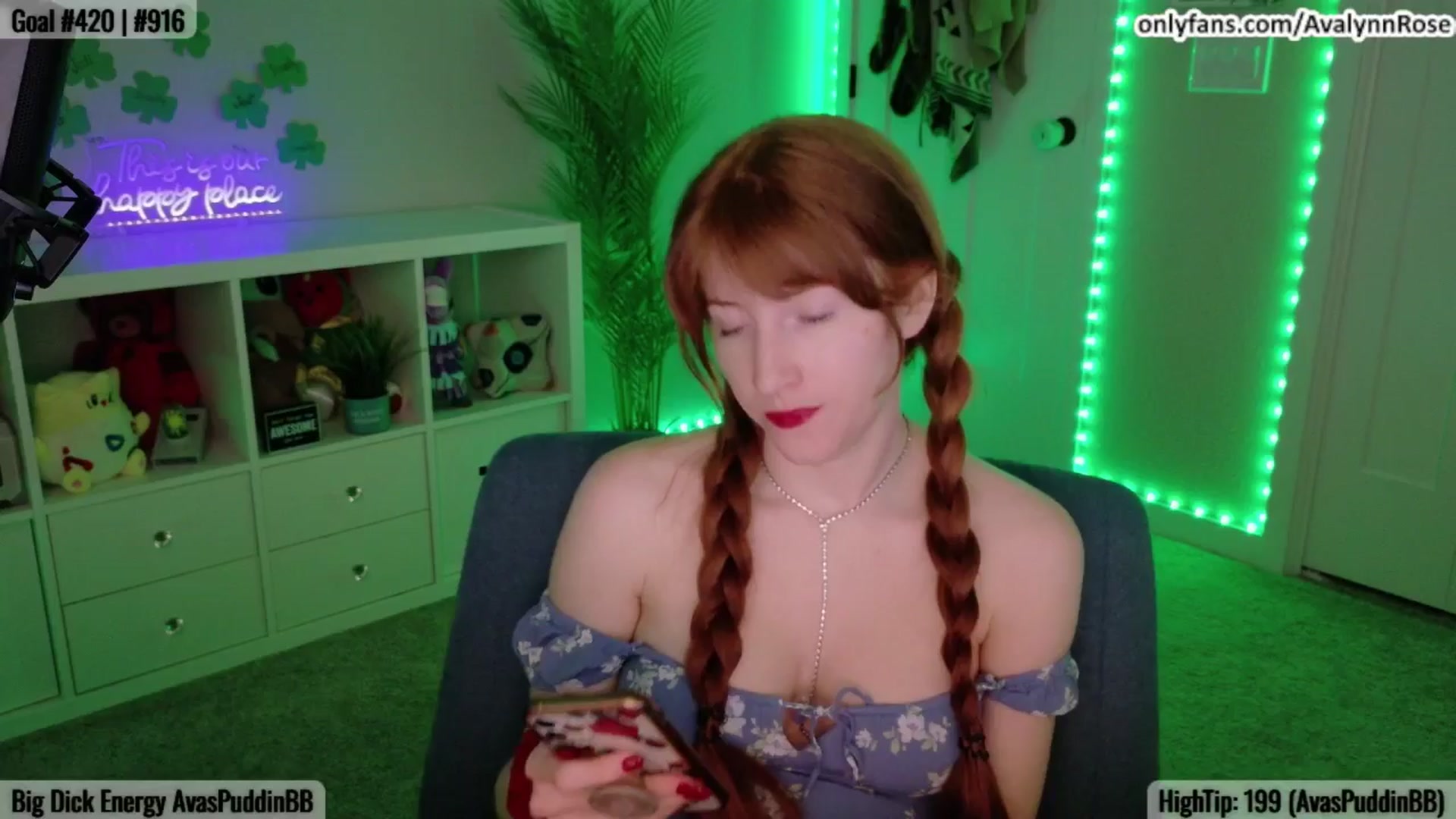 Gallery image thumbnail from AvalynnRose's myfreecams stream on, 03/15/2025, 04:11 image 3 of 20