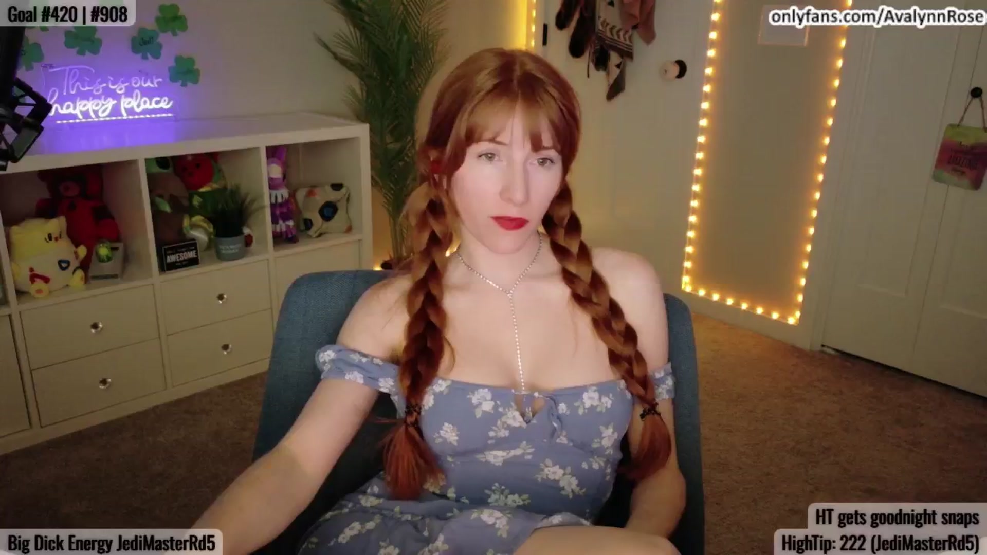 Gallery image thumbnail from AvalynnRose's myfreecams stream on, 03/15/2025, 04:11 image 9 of 20