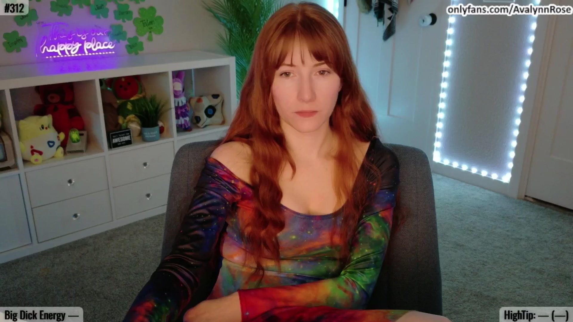 Gallery image thumbnail from AvalynnRose's myfreecams stream on, 03/17/2025, 01:37 image 5 of 20