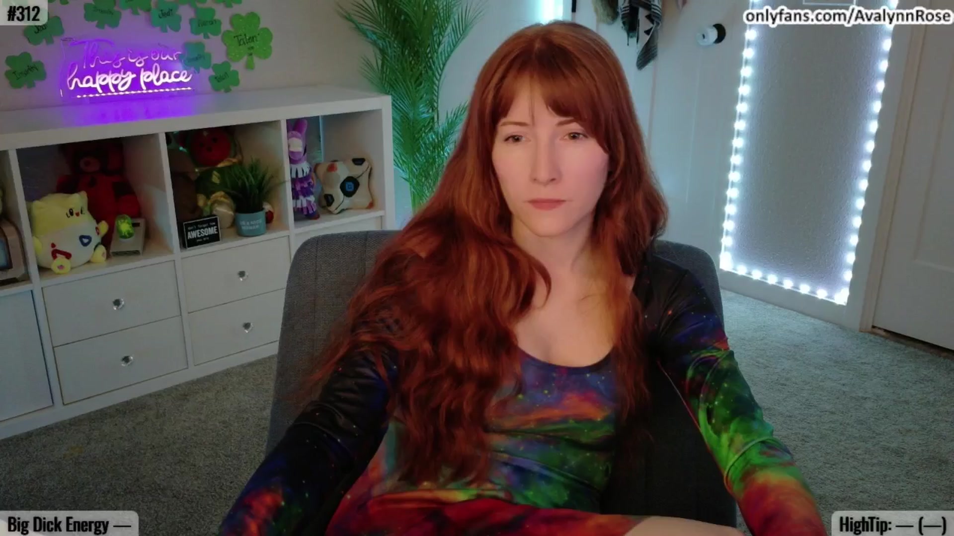 Gallery image thumbnail from AvalynnRose's myfreecams stream on, 03/17/2025, 01:37 image 14 of 20