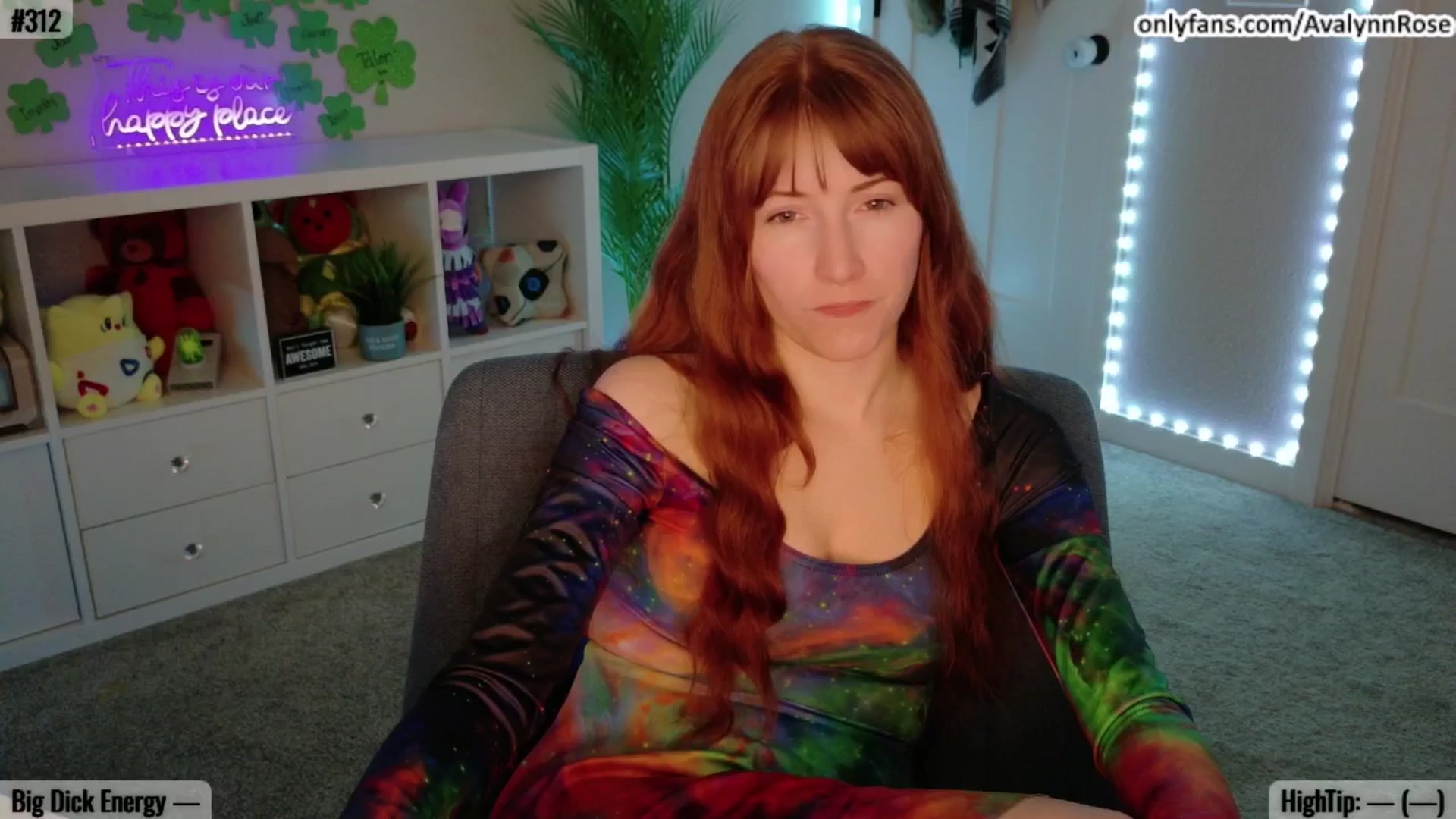 Gallery image thumbnail from AvalynnRose's myfreecams stream on, 03/17/2025, 01:37 image 8 of 20