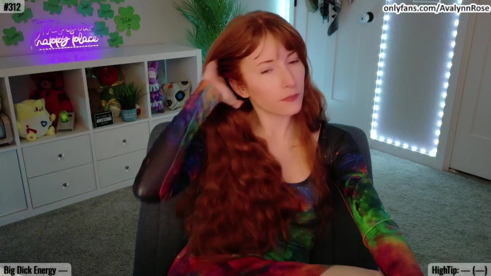 Gallery image thumbnail from AvalynnRose's myfreecams stream on, 03/17/2025, 01:37 image 13 of 20