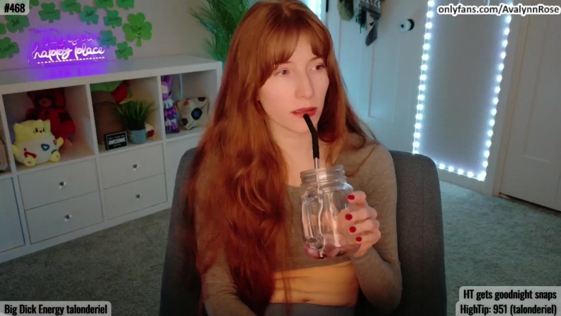 Gallery image thumbnail from AvalynnRose's myfreecams stream on, 03/30/2025, 04:45 image 6 of 20