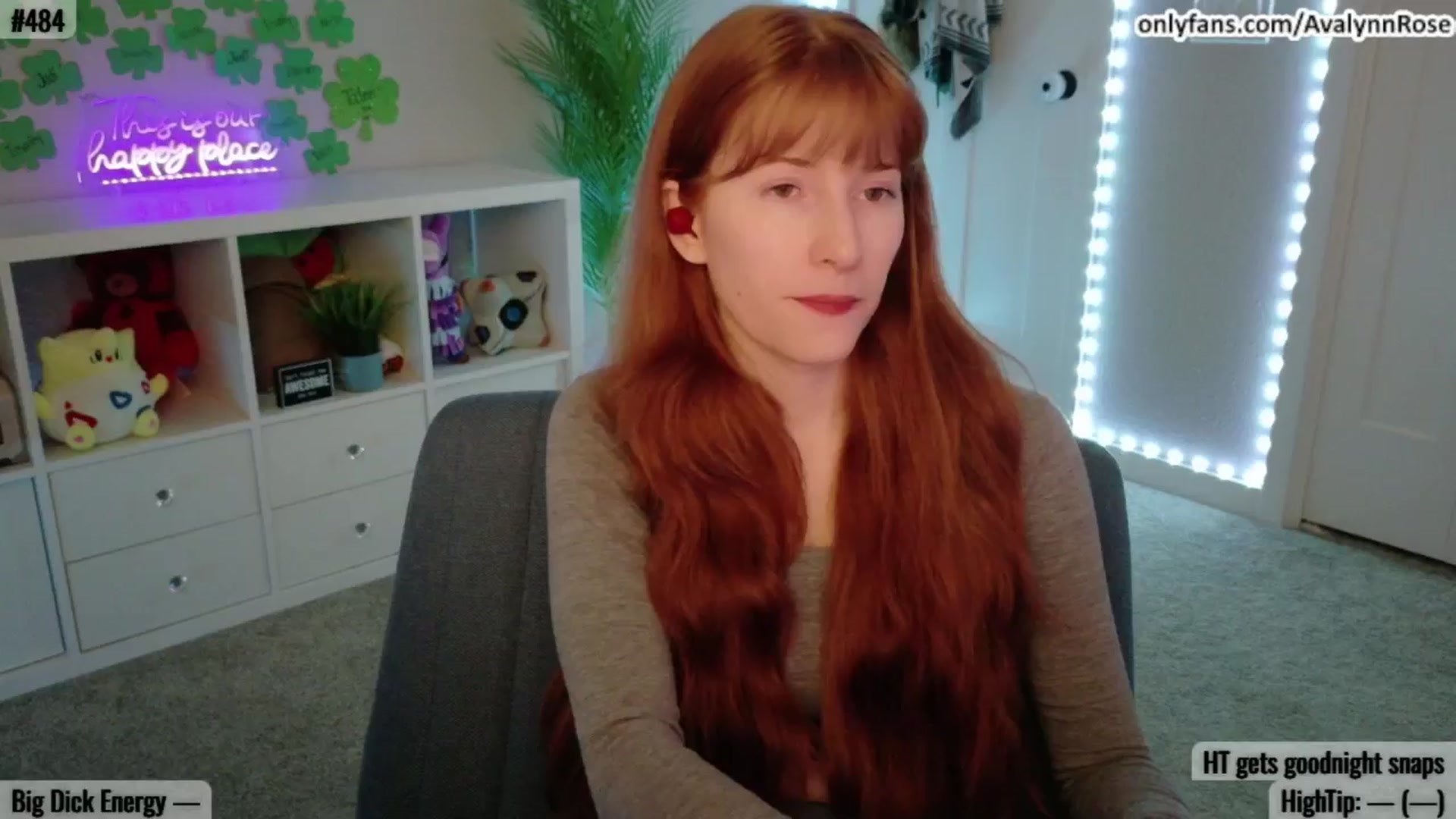 Gallery image thumbnail from AvalynnRose's myfreecams stream on, 03/30/2025, 04:45 image 1 of 20