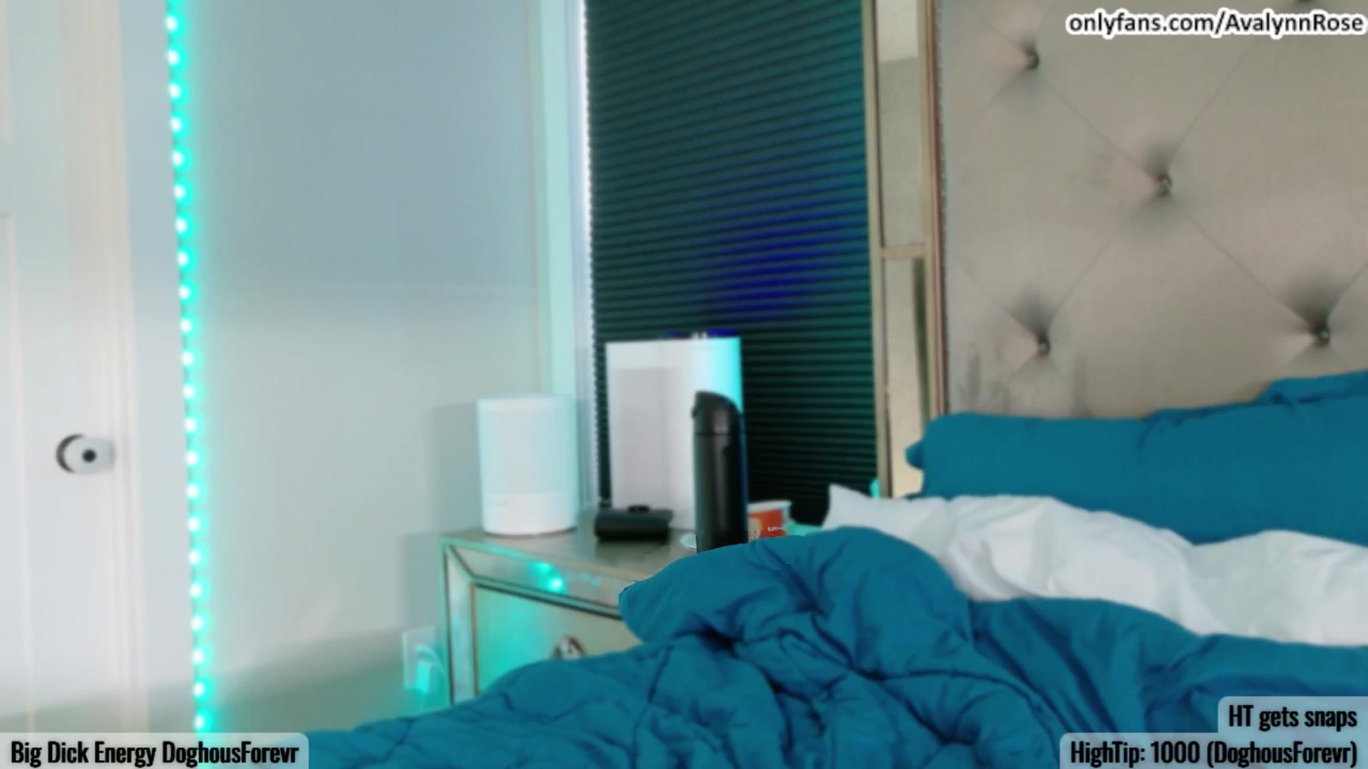 Gallery image thumbnail from AvalynnRose's myfreecams stream on, 04/06/2025, 22:57 image 20 of 20