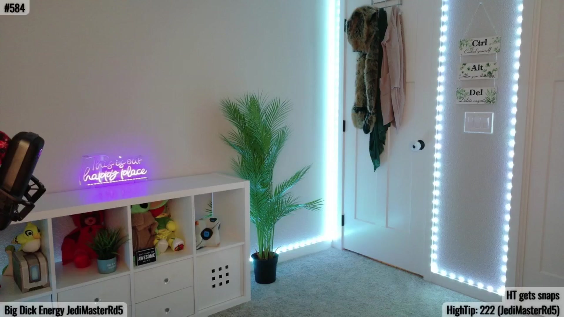 Gallery image thumbnail from AvalynnRose's myfreecams stream on, 05/08/2025, 02:27 image 20 of 20