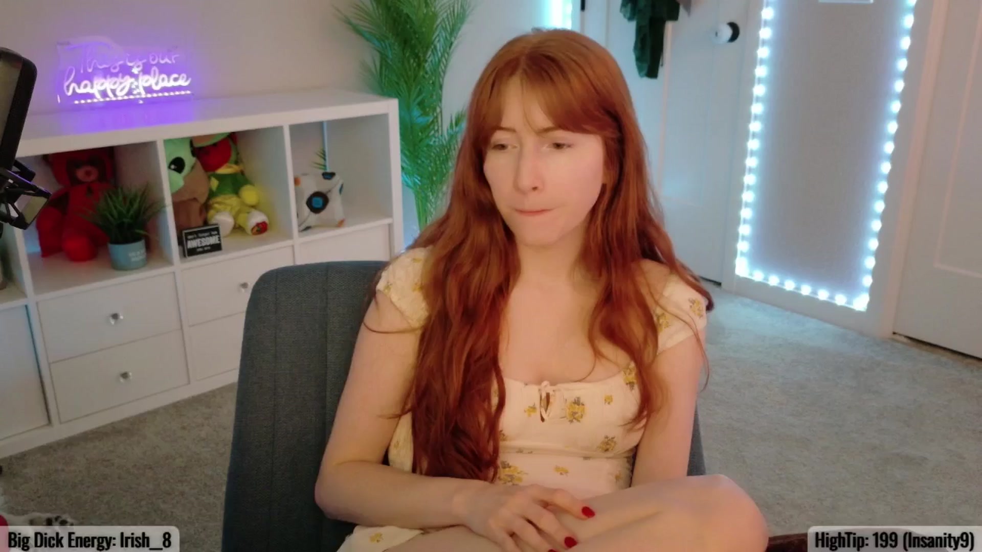 Gallery image thumbnail from AvalynnRose's myfreecams stream on, 05/14/2025, 02:43 image 6 of 20