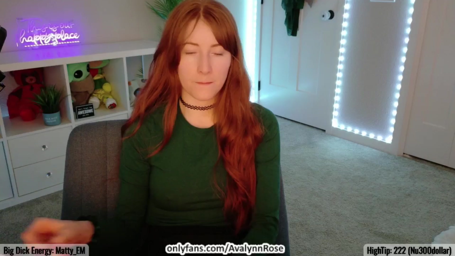 Gallery image thumbnail from AvalynnRose's myfreecams stream on, 05/18/2025, 04:38 image 4 of 20