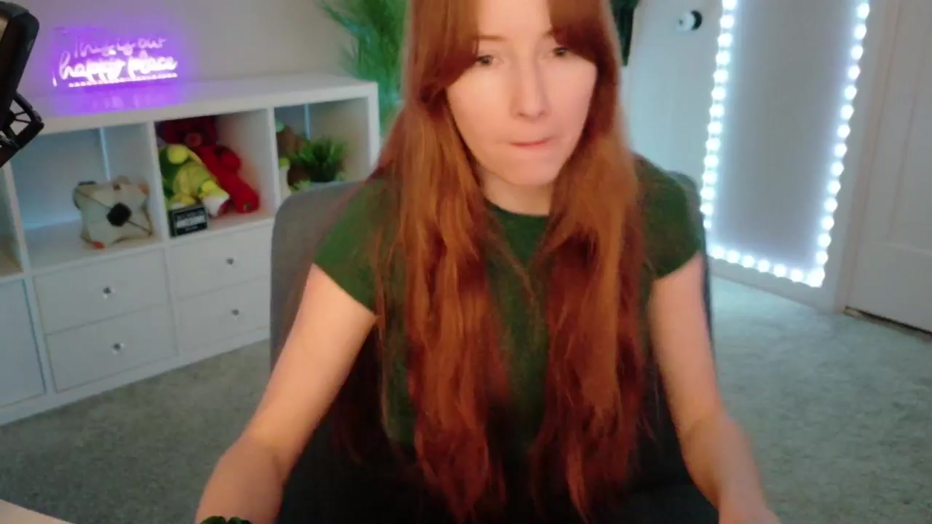 Gallery image thumbnail from AvalynnRose's myfreecams stream on, 05/31/2025, 04:41 image 2 of 20
