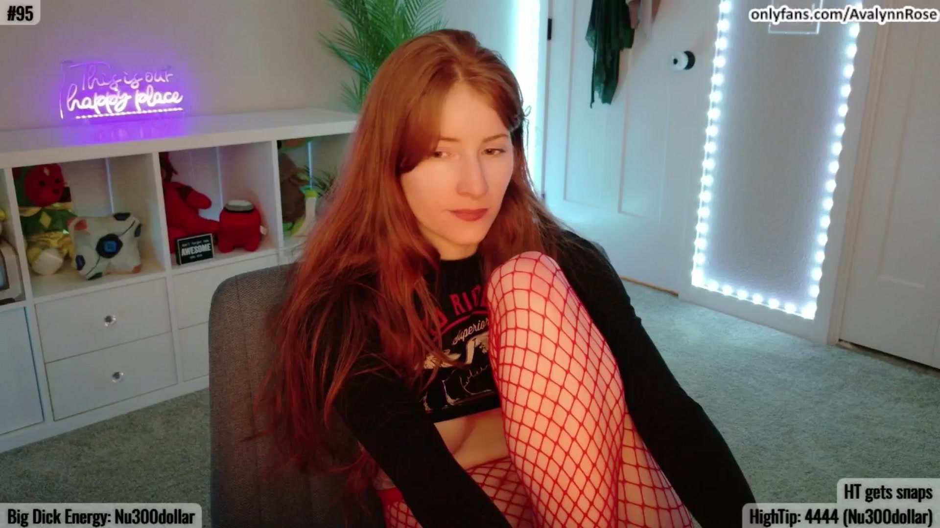 Gallery image thumbnail from AvalynnRose's myfreecams stream on, 06/03/2025, 05:24 image 14 of 20
