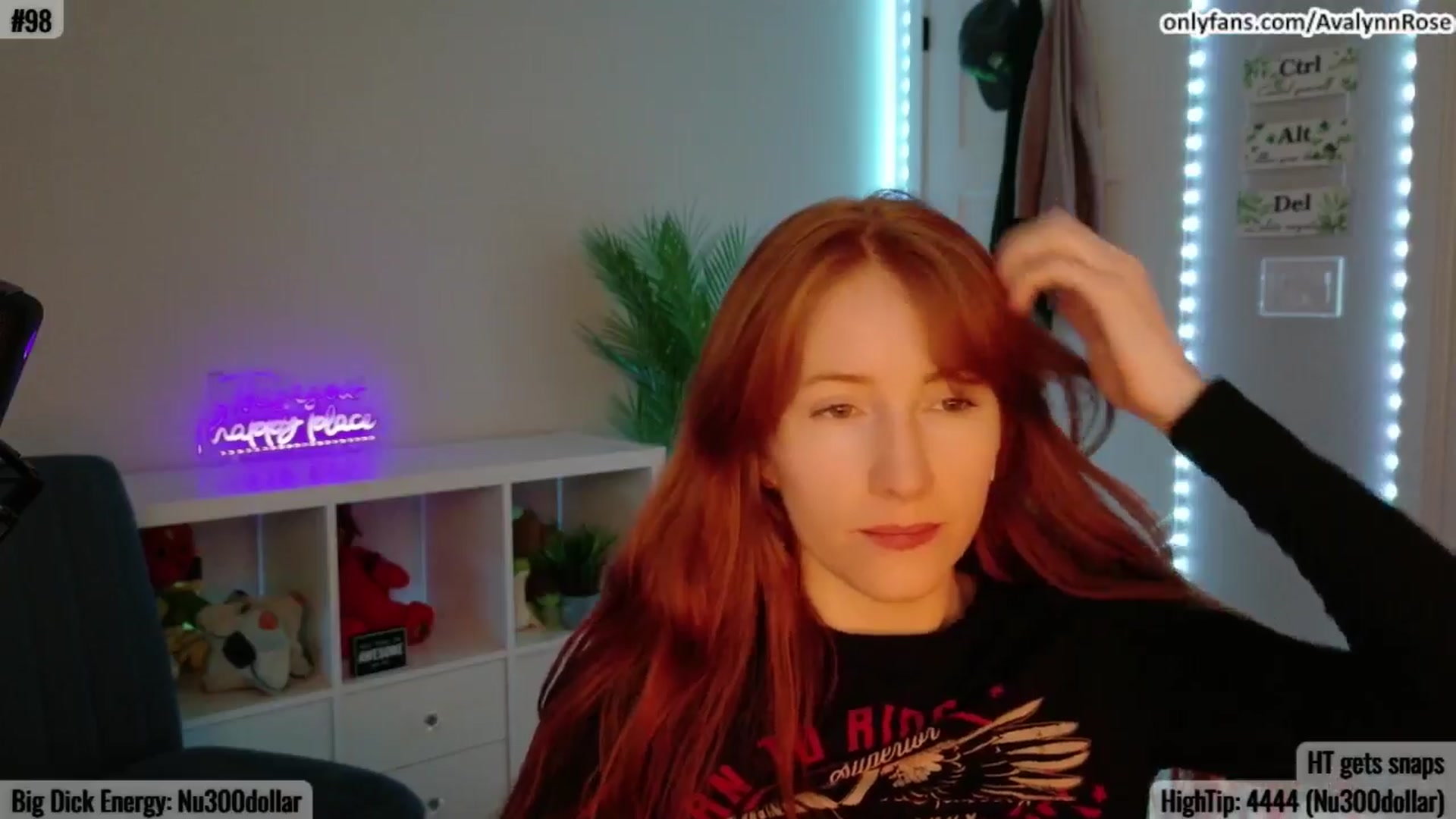 Gallery image thumbnail from AvalynnRose's myfreecams stream on, 06/03/2025, 05:24 image 10 of 20