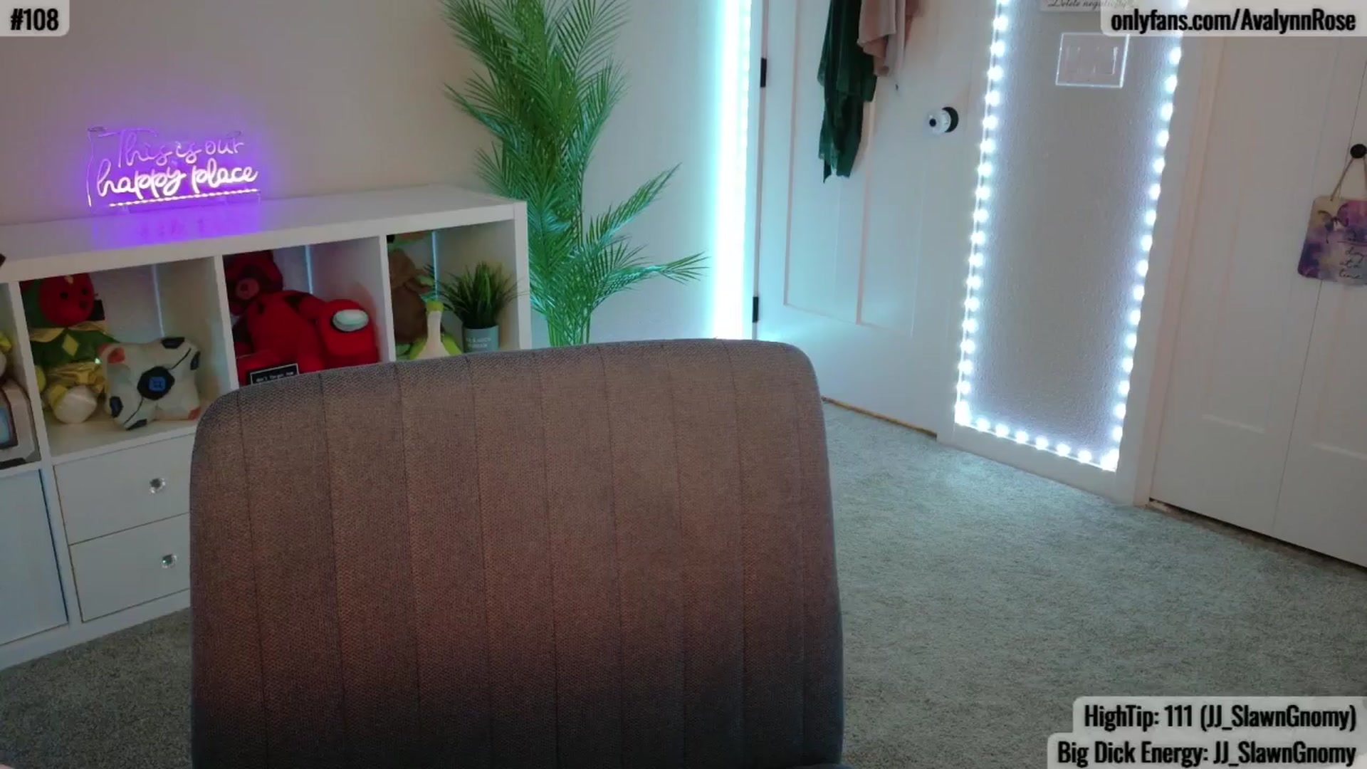 Gallery image thumbnail from AvalynnRose's myfreecams stream on, 06/08/2025, 01:47 image 11 of 20