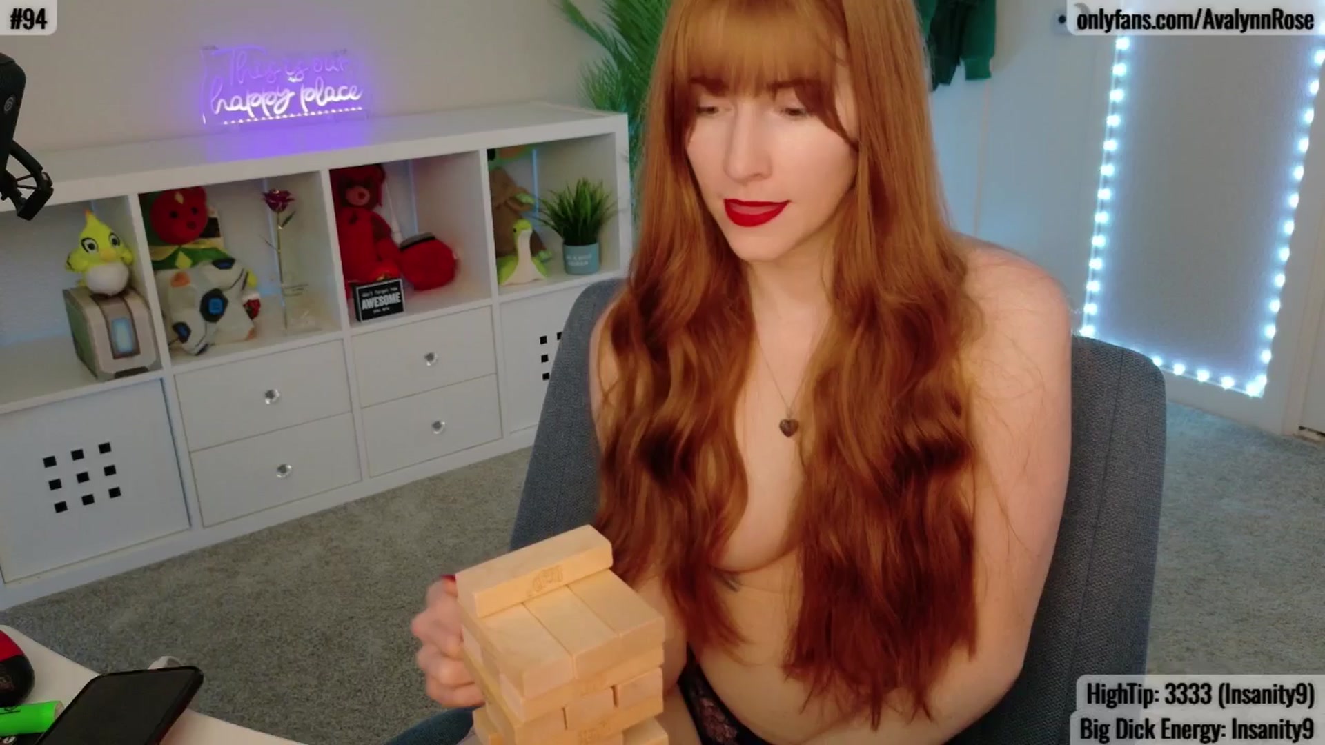 Gallery image thumbnail from AvalynnRose's myfreecams stream on, 06/19/2025, 03:30 image 6 of 20