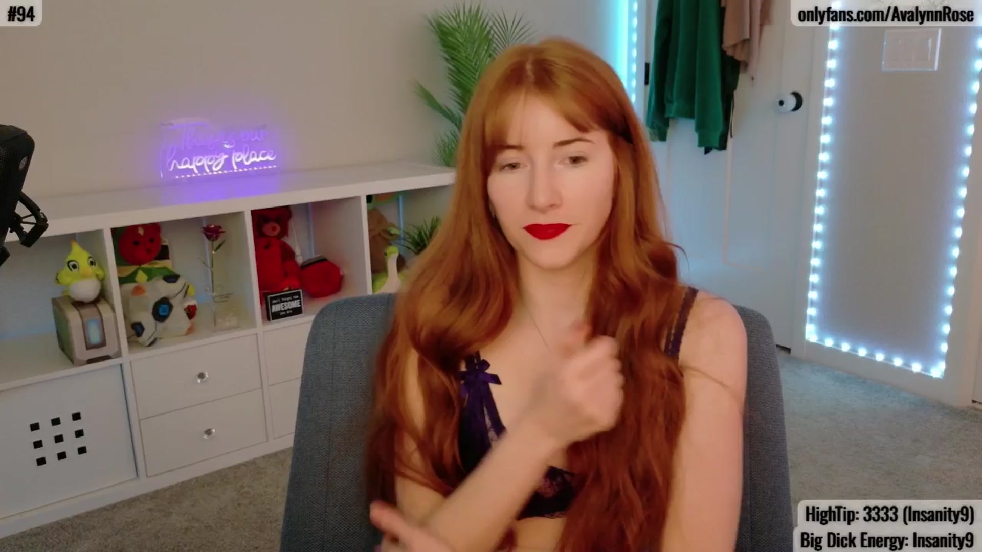 Gallery image thumbnail from AvalynnRose's myfreecams stream on, 06/19/2025, 03:30 image 4 of 20