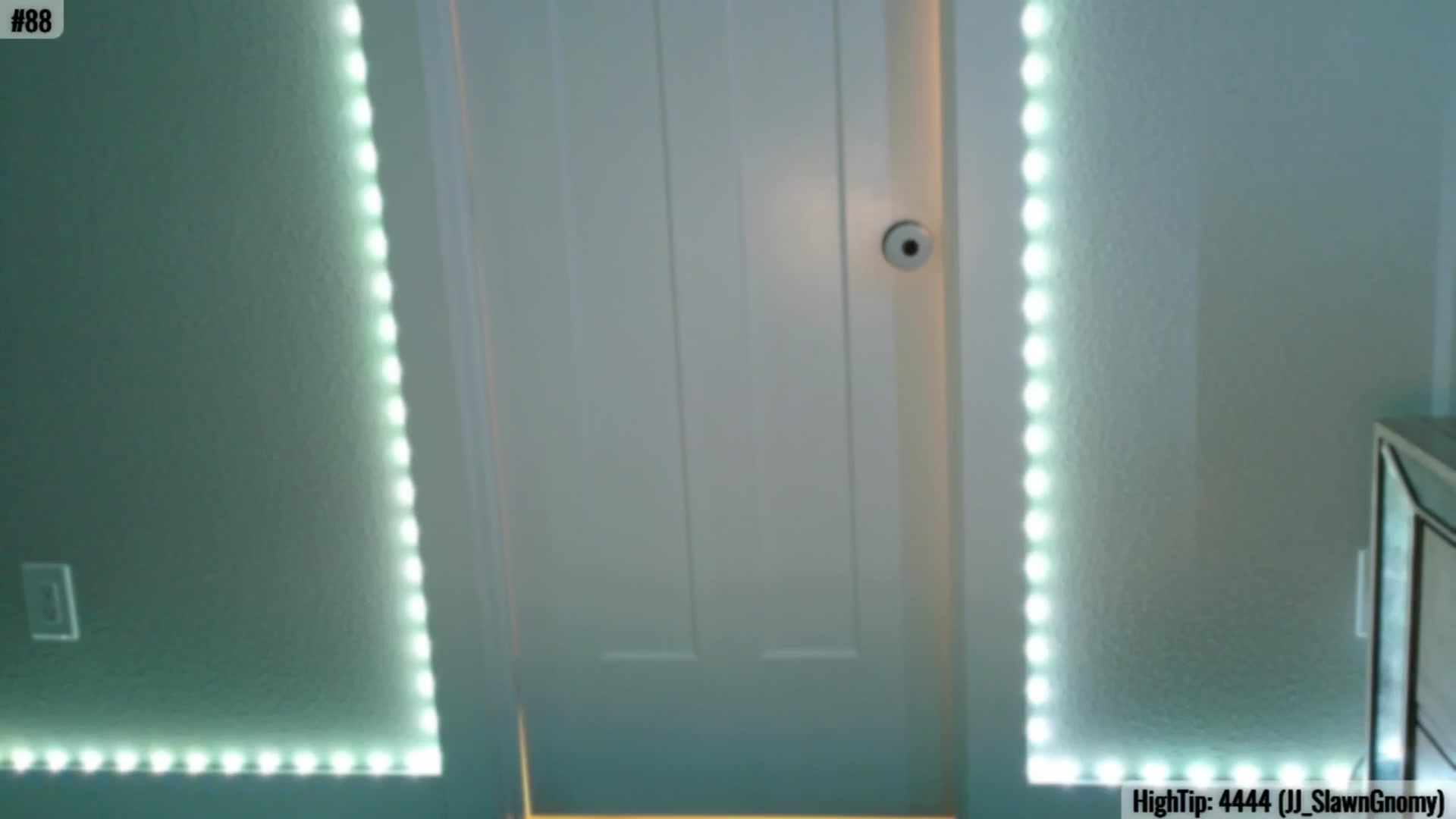 Gallery image thumbnail from AvalynnRose's myfreecams stream on, 06/22/2025, 04:44 image 12 of 20