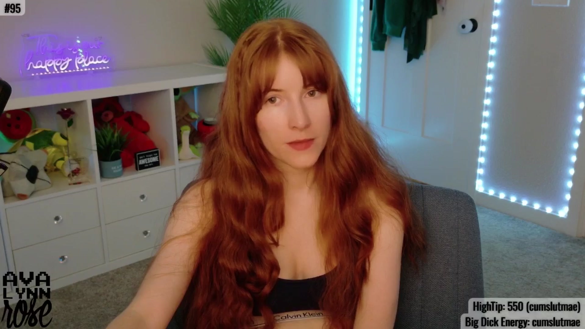 Gallery image thumbnail from AvalynnRose's myfreecams stream on, 06/27/2025, 03:49 image 19 of 20