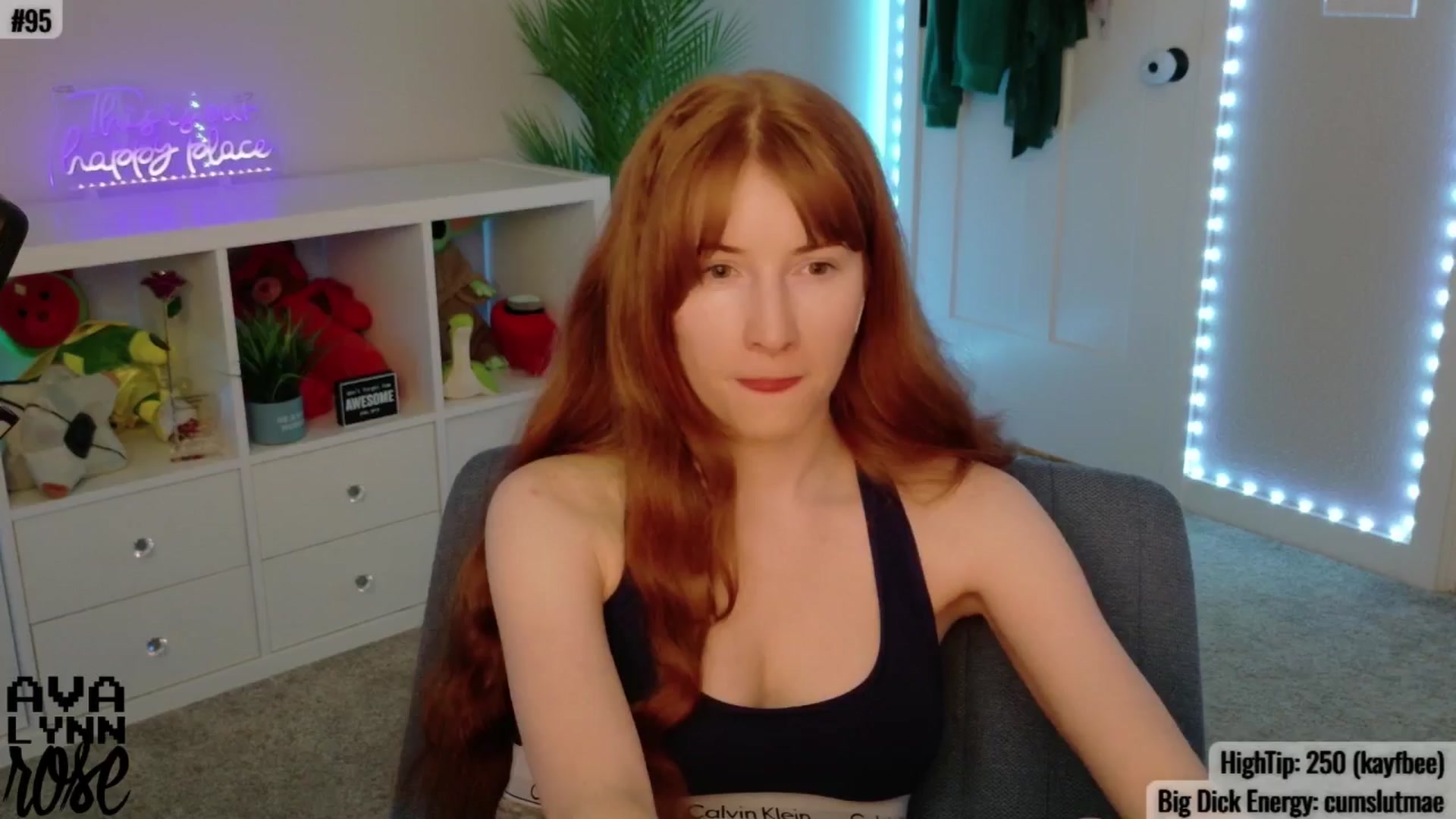 Gallery image thumbnail from AvalynnRose's myfreecams stream on, 06/27/2025, 03:49 image 17 of 20