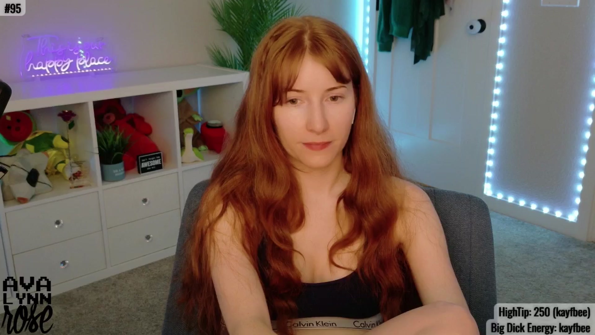 Gallery image thumbnail from AvalynnRose's myfreecams stream on, 06/27/2025, 03:49 image 14 of 20