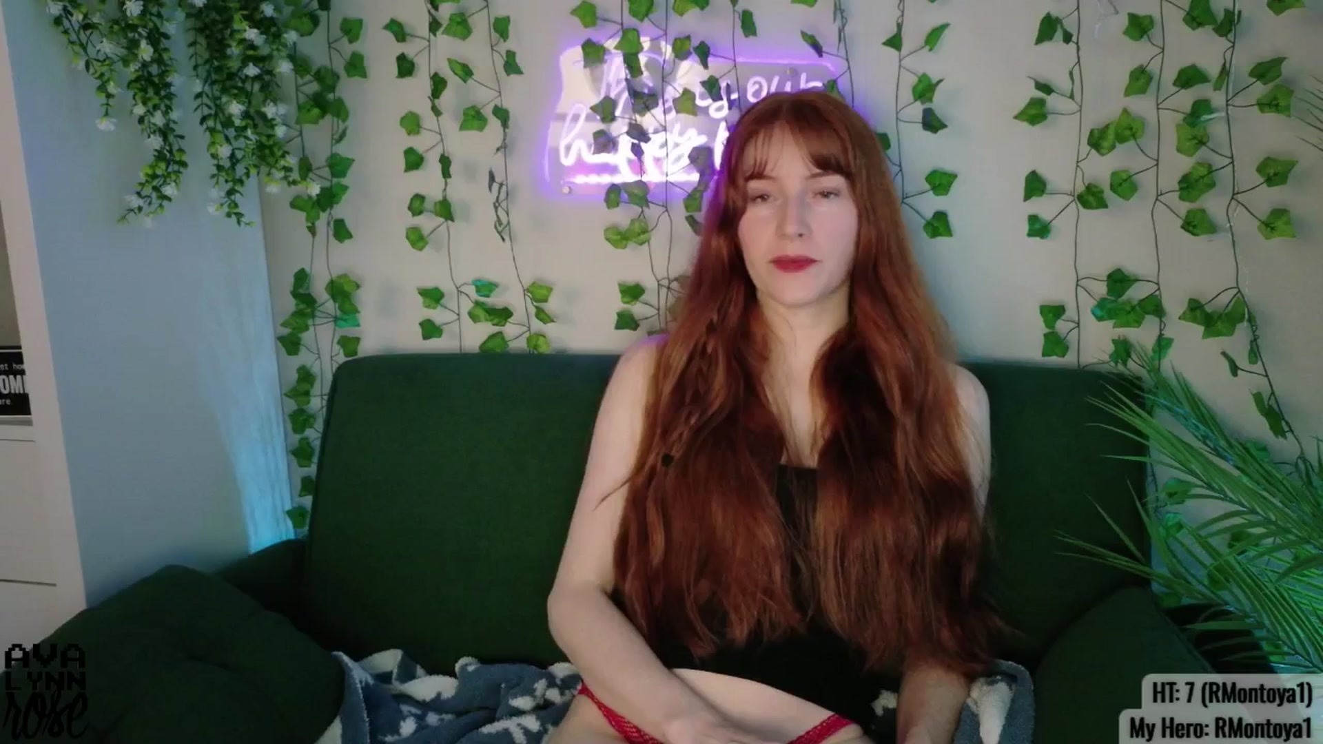 Gallery image thumbnail from AvalynnRose's myfreecams stream on, 08/04/2025, 02:04 image 11 of 20