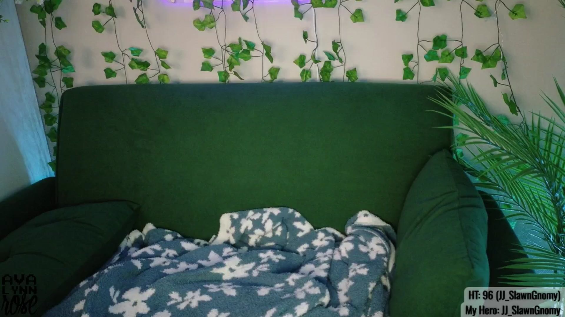 Gallery image thumbnail from AvalynnRose's myfreecams stream on, 08/04/2025, 05:27 image 4 of 20