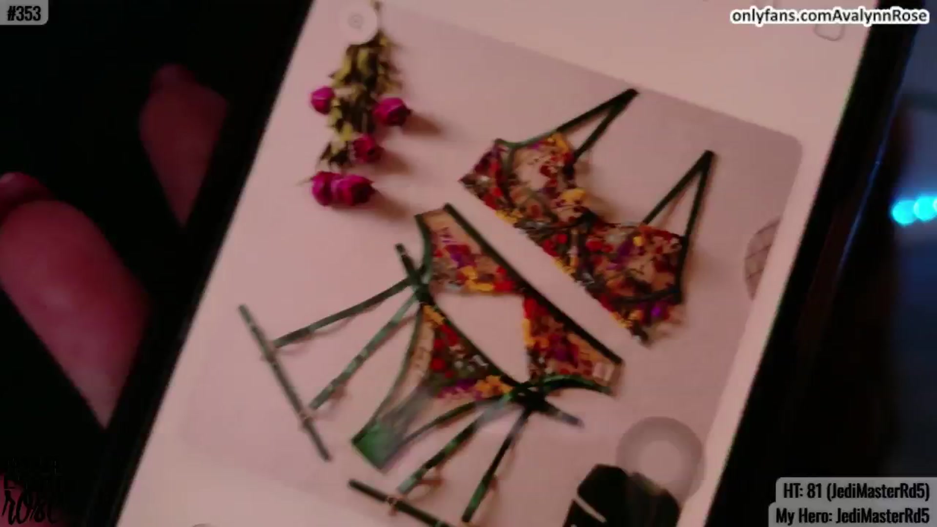 Gallery image thumbnail from AvalynnRose's myfreecams stream on, 08/17/2025, 05:09 image 11 of 20