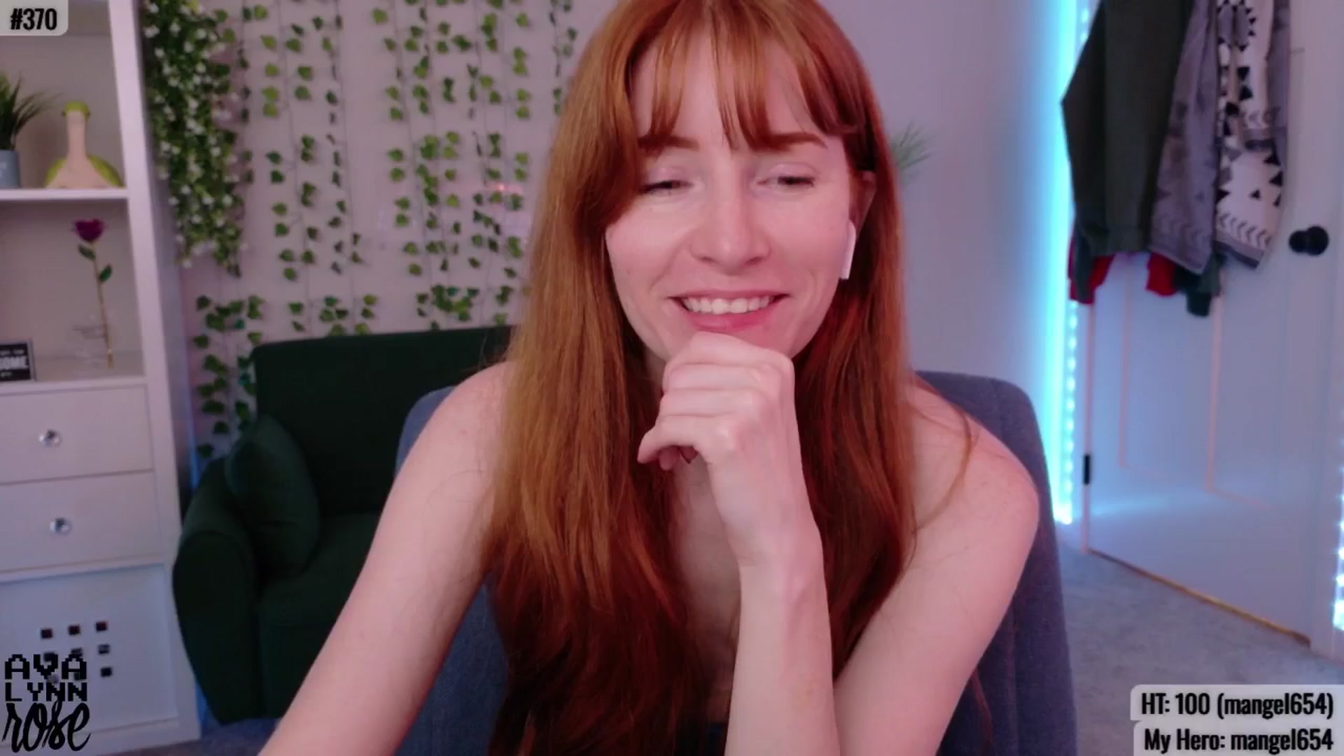Gallery image thumbnail from AvalynnRose's myfreecams stream on, 08/18/2025, 04:39 image 14 of 20