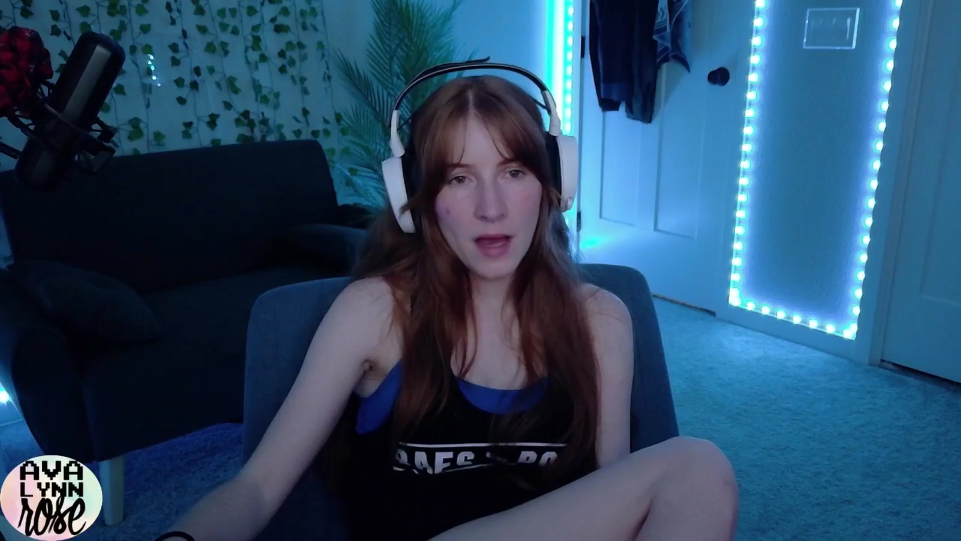 Gallery image thumbnail from AvalynnRose's myfreecams stream on, 09/18/2025, 04:04 image 8 of 20