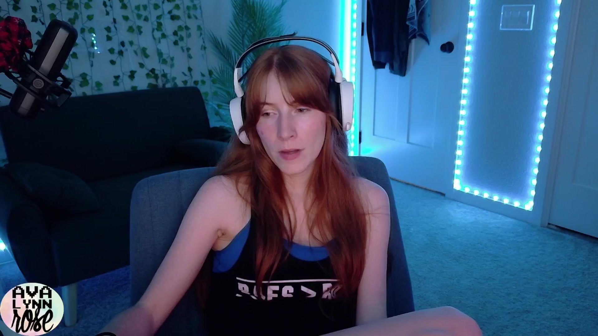 Gallery image thumbnail from AvalynnRose's myfreecams stream on, 09/18/2025, 04:04 image 12 of 20