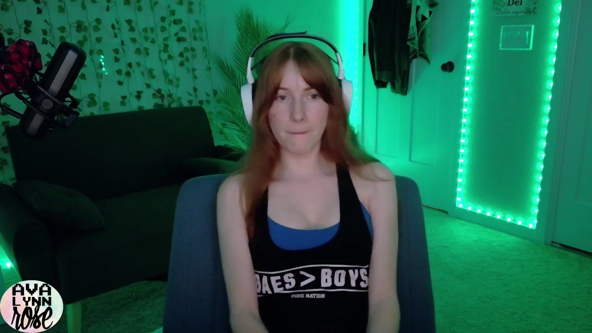Gallery image thumbnail from AvalynnRose's myfreecams stream on, 09/18/2025, 04:04 image 2 of 20