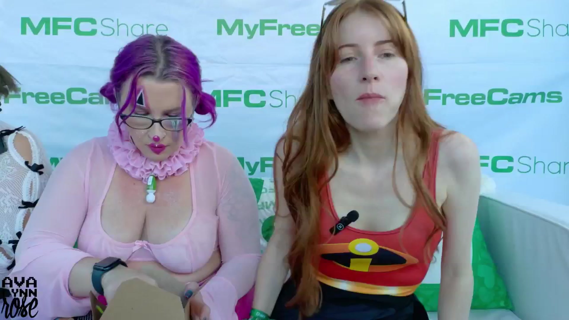 Gallery image thumbnail from AvalynnRose's myfreecams stream on, 10/08/2025, 24:22 image 7 of 20