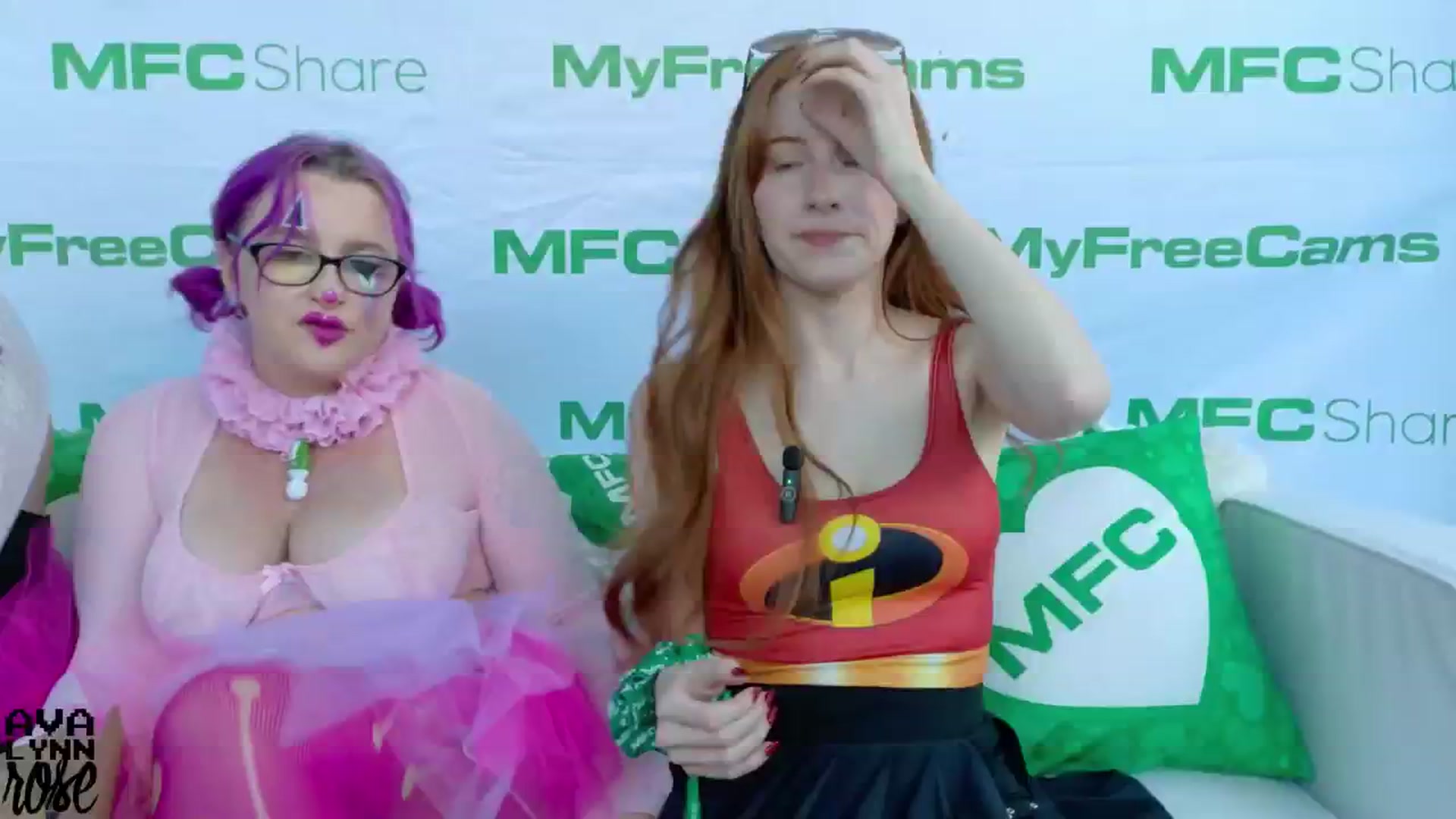 Gallery image thumbnail from AvalynnRose's myfreecams stream on, 10/08/2025, 24:22 image 3 of 20