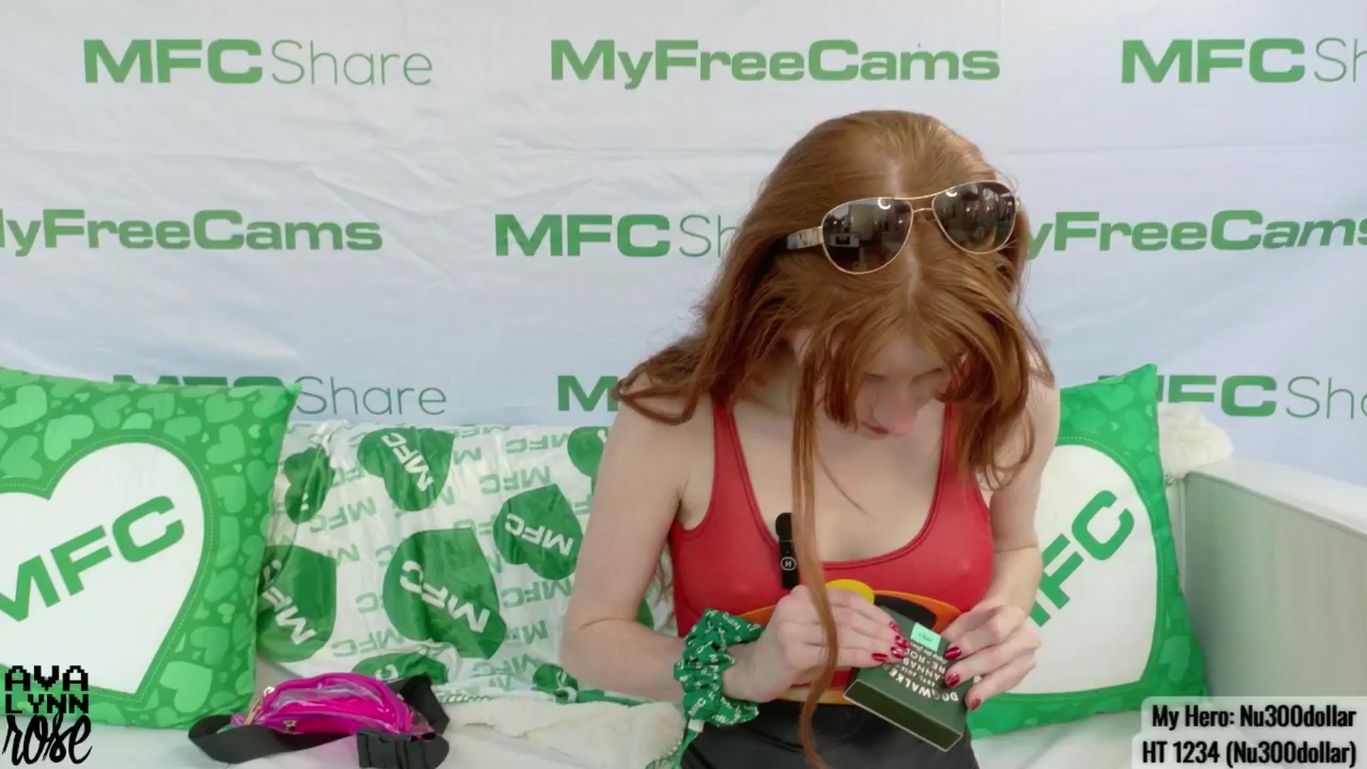 Gallery image thumbnail from AvalynnRose's myfreecams stream on, 10/08/2025, 02:34 image 8 of 20