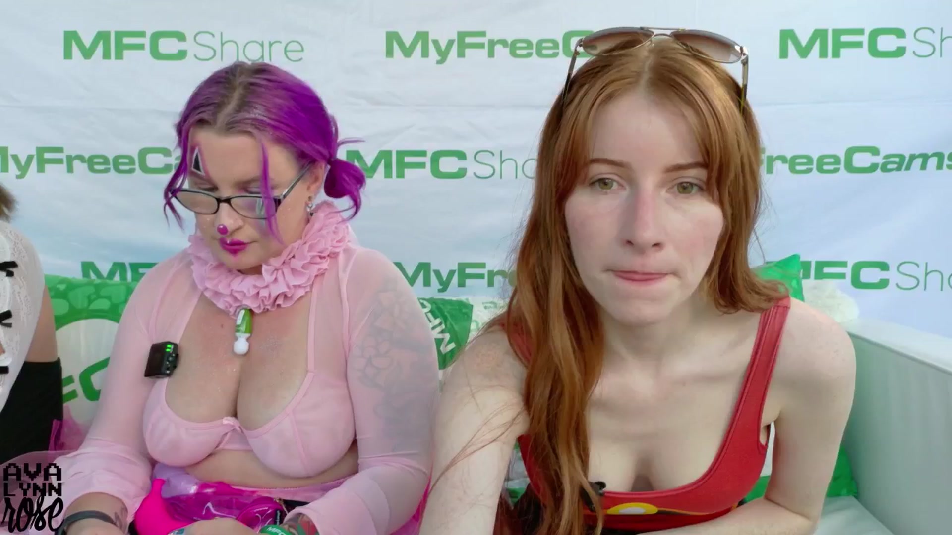 Gallery image thumbnail from AvalynnRose's myfreecams stream on, 10/08/2025, 02:34 image 6 of 20