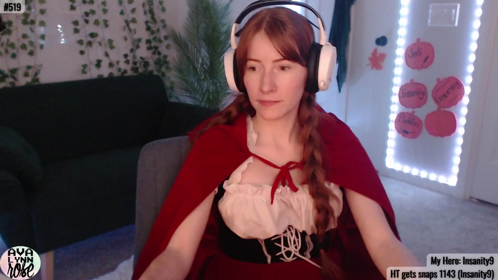 Gallery image thumbnail from AvalynnRose's myfreecams stream on, 10/16/2025, 05:45 image 5 of 20