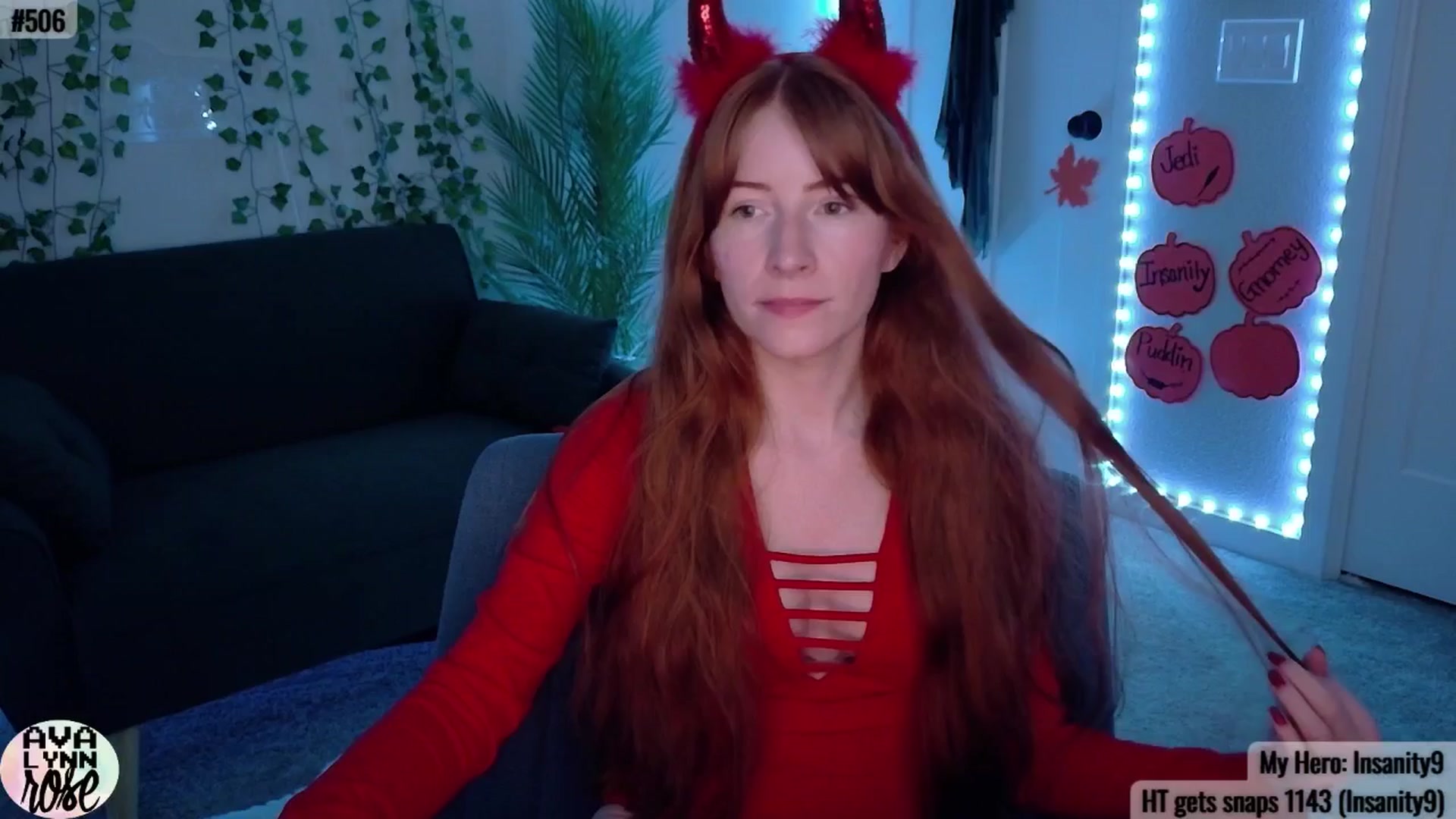 Gallery image thumbnail from AvalynnRose's myfreecams stream on, 10/16/2025, 05:45 image 10 of 20
