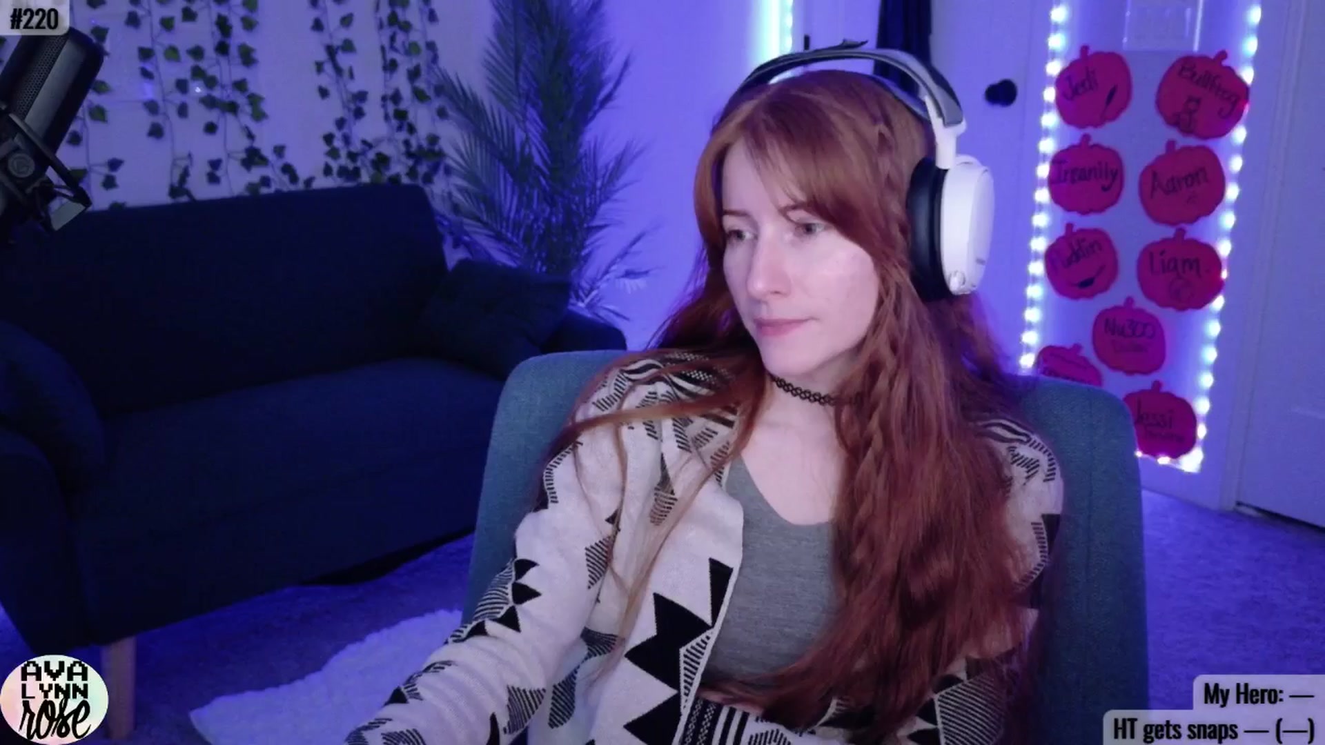 Gallery image thumbnail from AvalynnRose's myfreecams stream on, 10/23/2025, 03:16 image 8 of 20