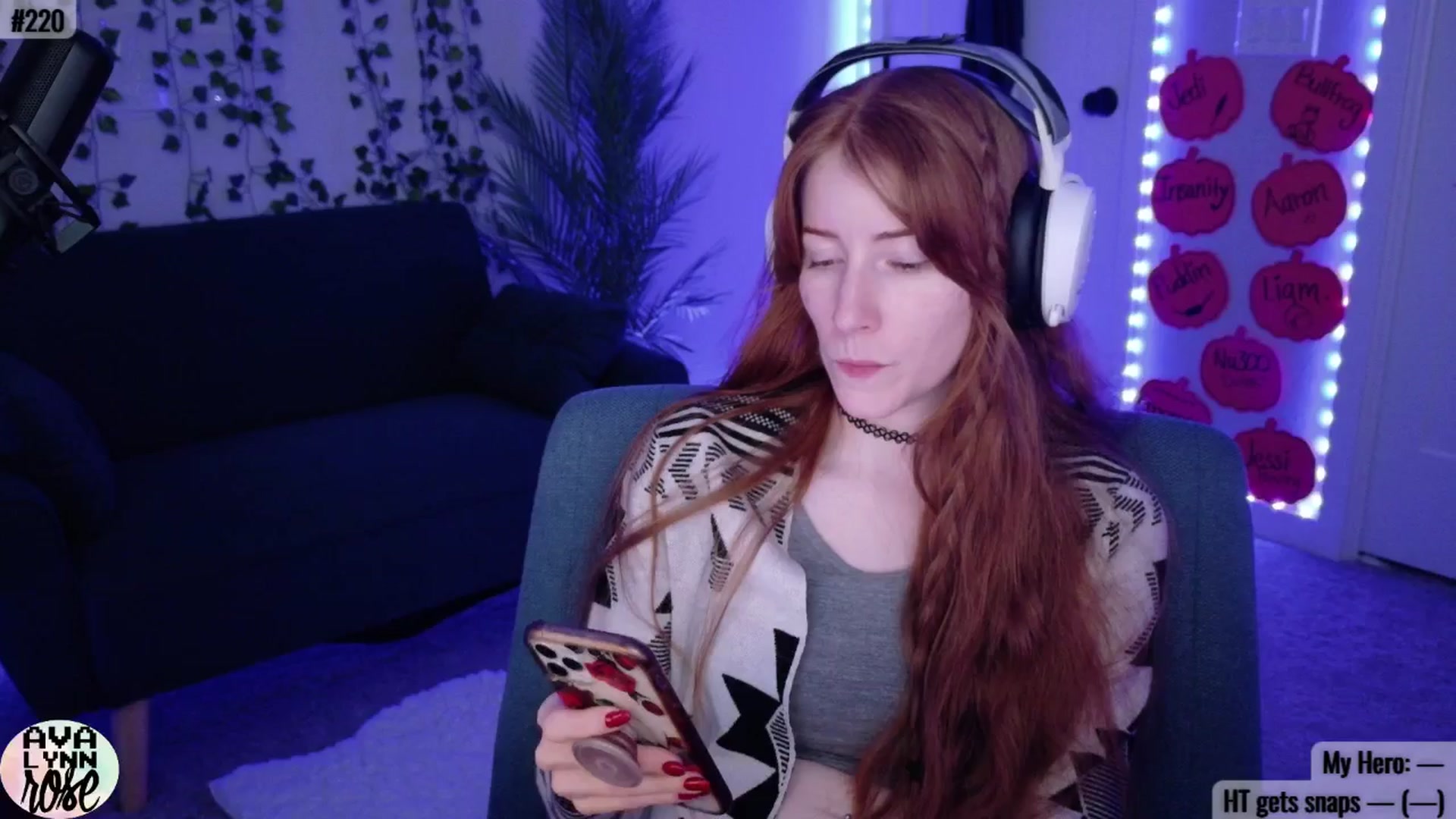 Gallery image thumbnail from AvalynnRose's myfreecams stream on, 10/23/2025, 03:16 image 9 of 20