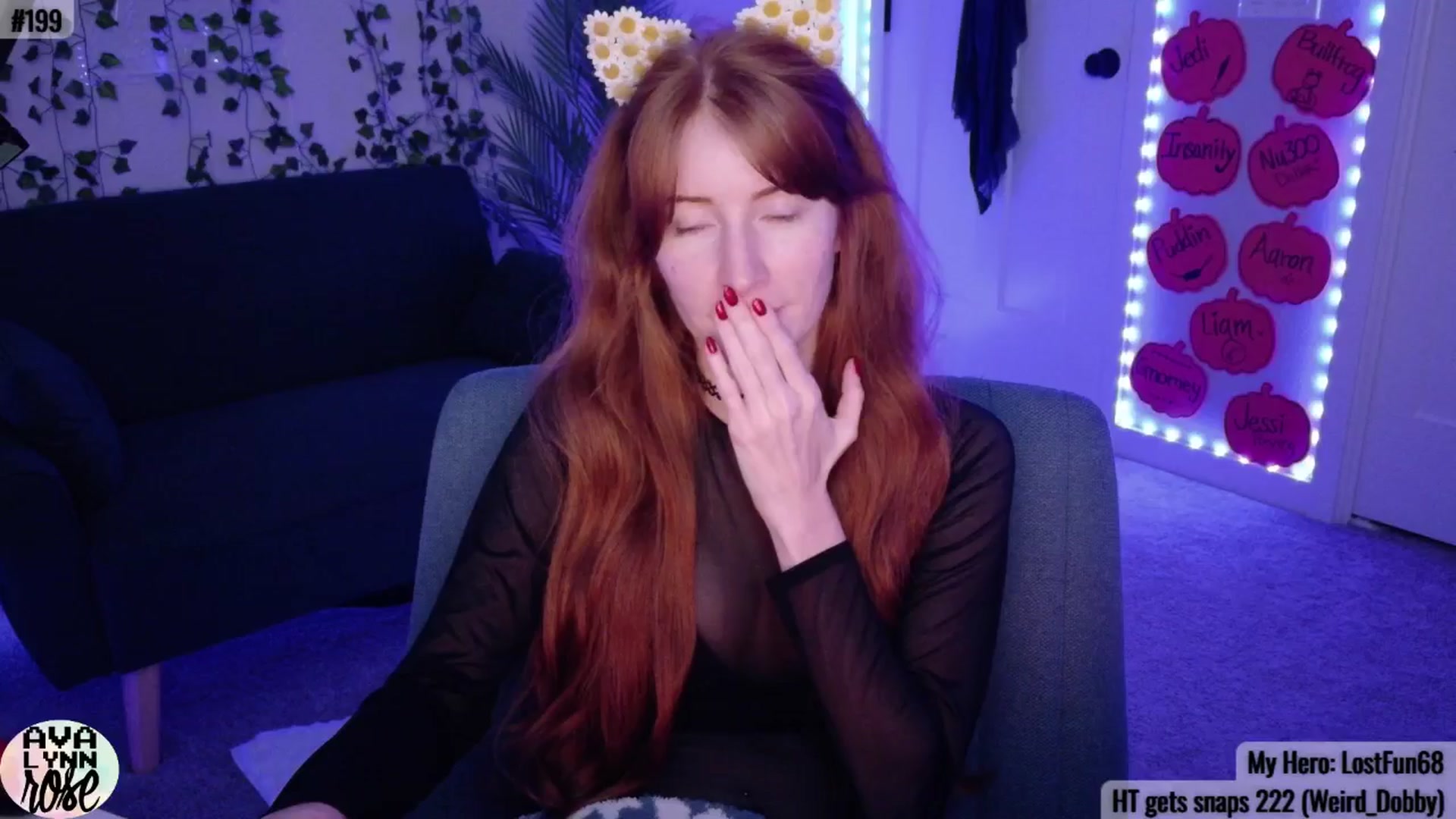 Gallery image thumbnail from AvalynnRose's myfreecams stream on, 10/25/2025, 06:48 image 15 of 20