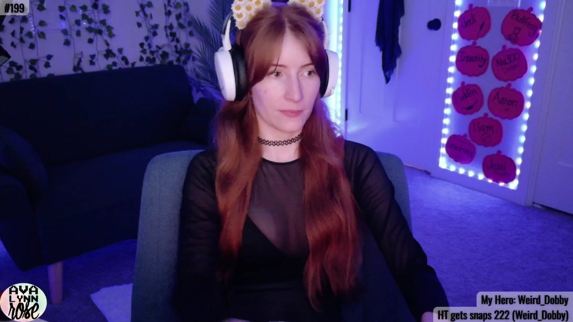 Gallery image thumbnail from AvalynnRose's myfreecams stream on, 10/25/2025, 06:48 image 18 of 20