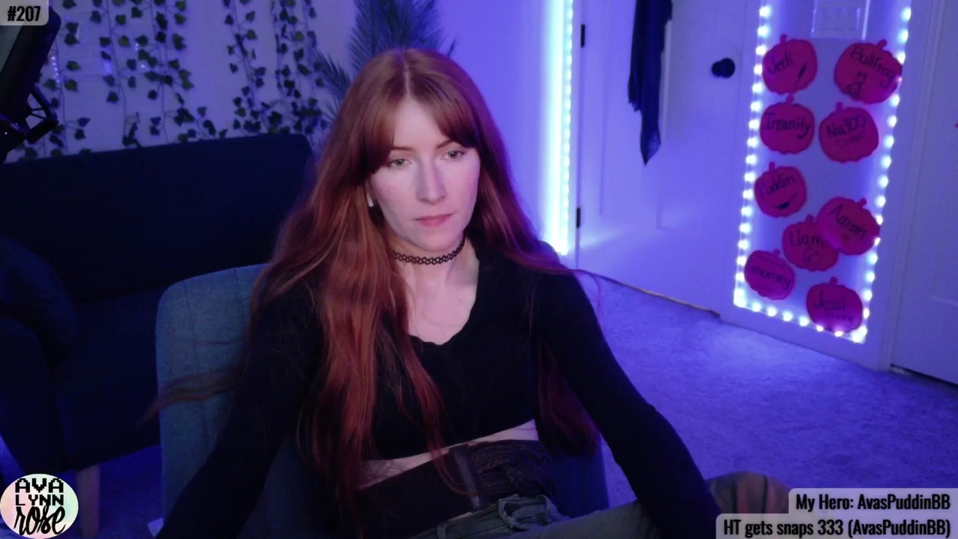 Gallery image thumbnail from AvalynnRose's myfreecams stream on, 10/26/2025, 04:37 image 8 of 20