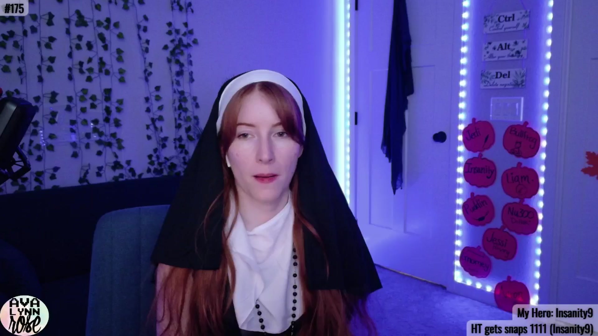 Gallery image thumbnail from AvalynnRose's myfreecams stream on, 10/27/2025, 04:30 image 4 of 20