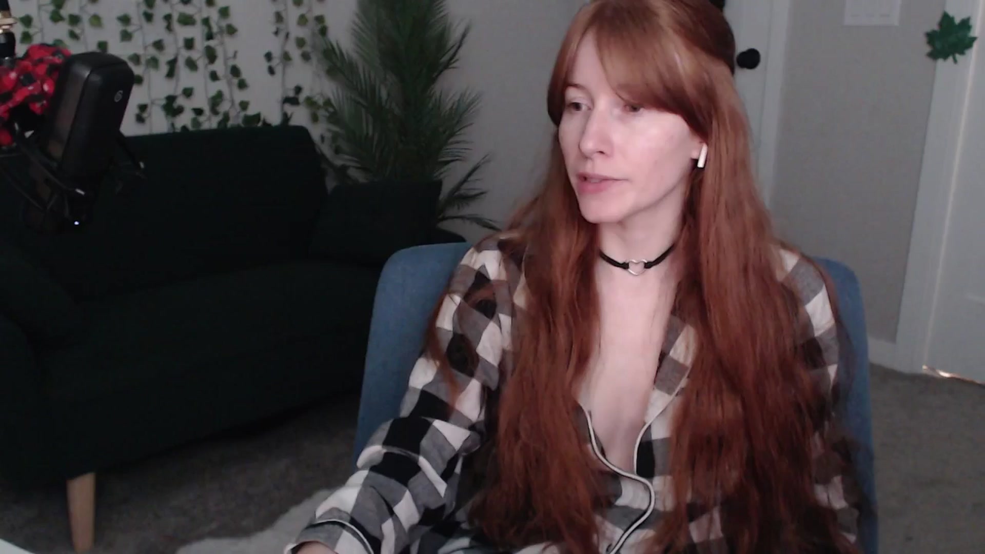 Gallery image thumbnail from AvalynnRose's myfreecams stream on, 11/18/2025, 05:14 image 8 of 20