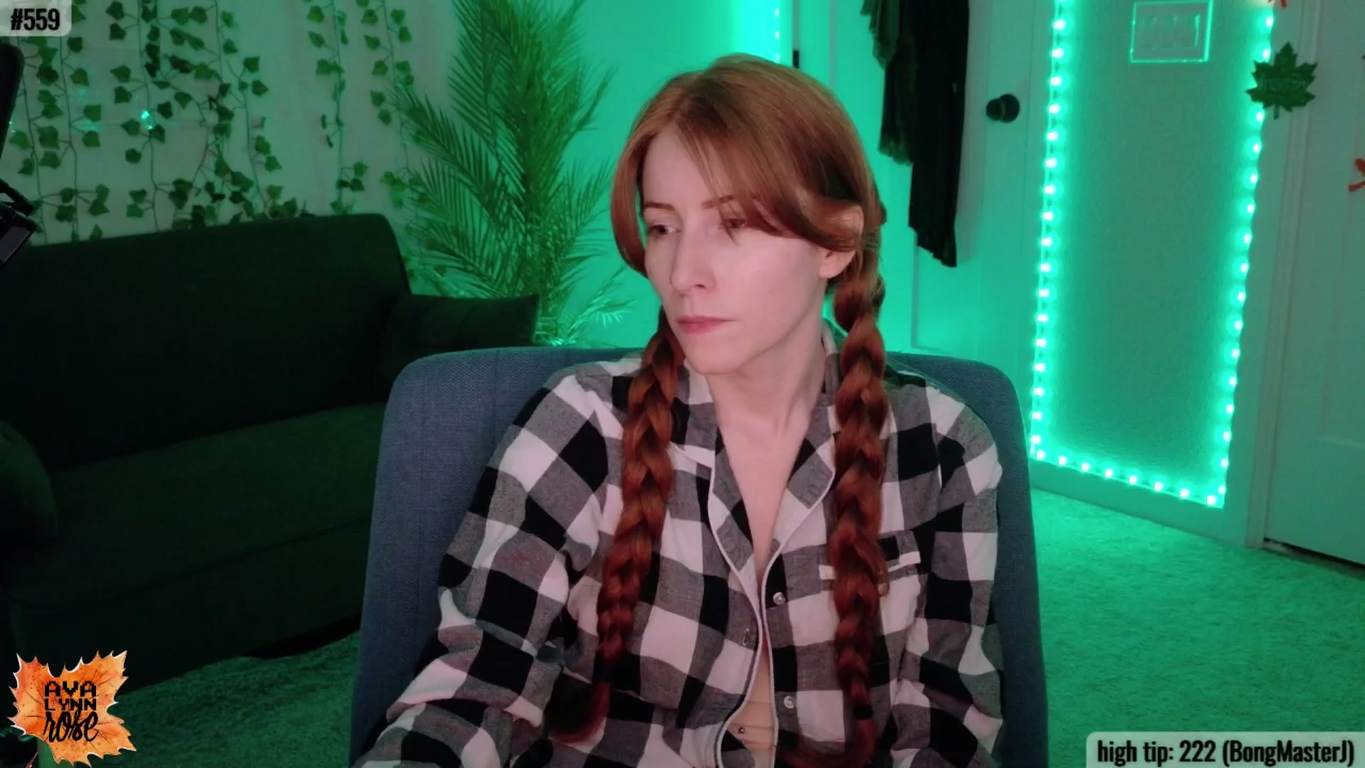 Gallery image thumbnail from AvalynnRose's myfreecams stream on, 11/24/2025, 05:49 image 6 of 20