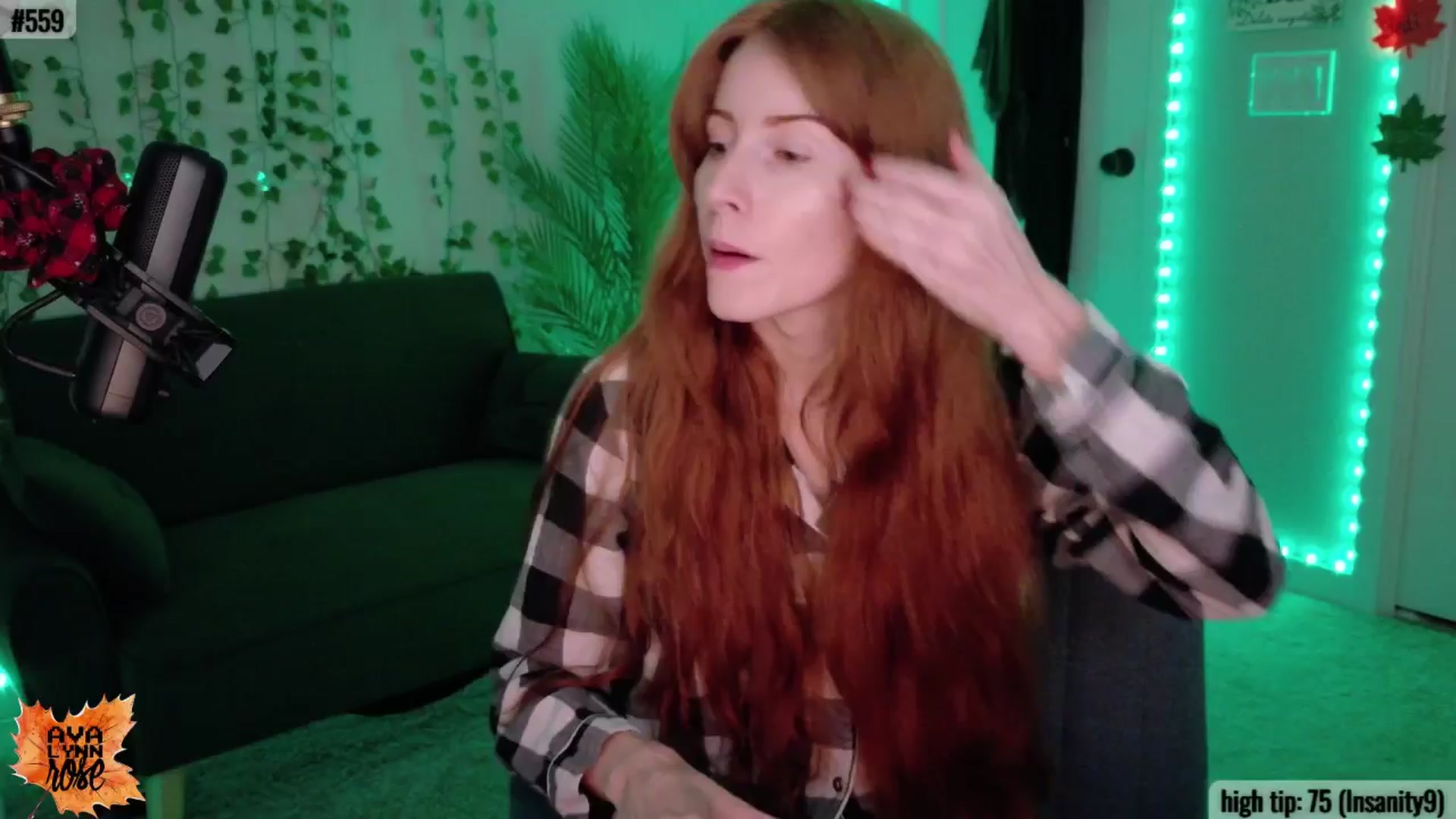Gallery image thumbnail from AvalynnRose's myfreecams stream on, 11/24/2025, 05:49 image 1 of 20