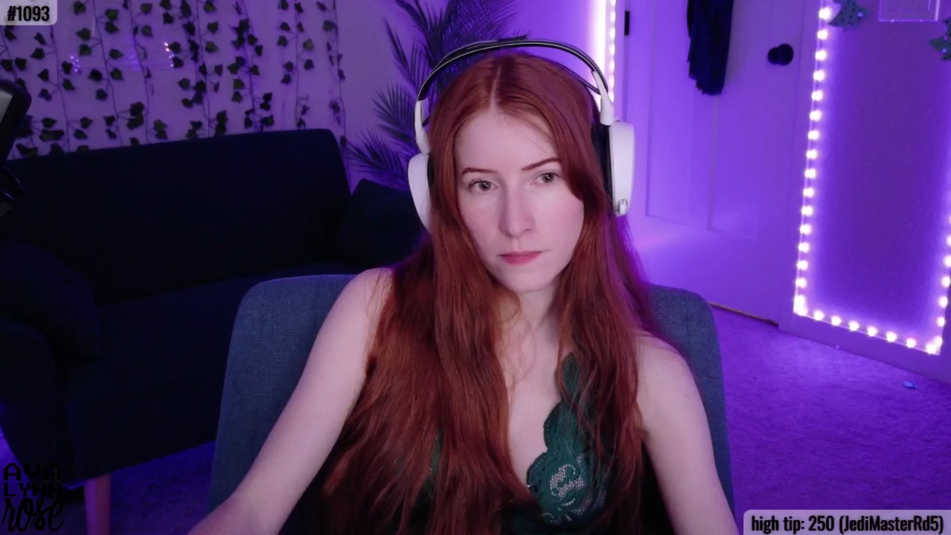 Gallery image thumbnail from AvalynnRose's myfreecams stream on, 12/20/2025, 06:15 image 17 of 20